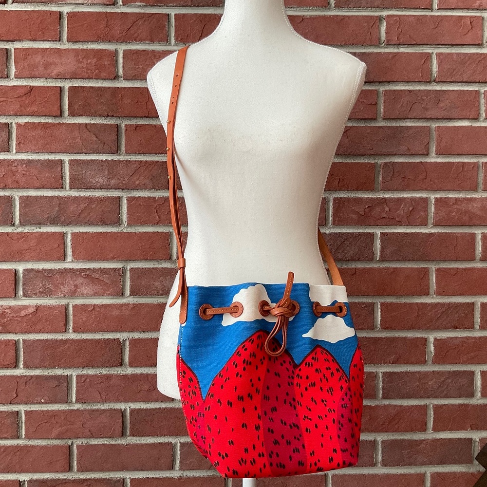Mansur Gavriel X Marimekko Mansikkavuoret Strawberry Print Canvas Bucket Bag NEW